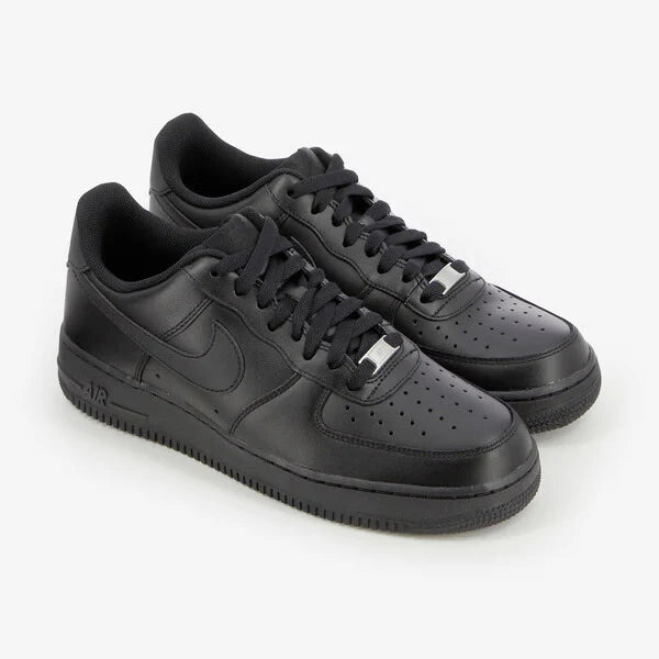 Nike Air Force 1 - Schwarz und Weiß